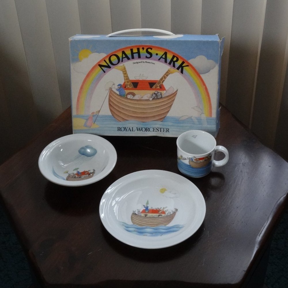 NOAH'S ARK ~ IMPORTED Dinner Set ~ Royal Worcester